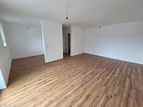 Bild 2 - 2 Zimmer Etagenwohnung zur Miete in Rheinböllen