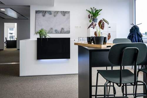 Empfang - Hochwertige Serviced Offices in modernem Neubau mitten in Feuerbach - All-in-Miete