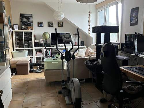 Wohnzimmer - 2 Zimmer Etagenwohnung zur Miete in Siegburg