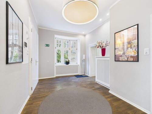 Eingangsbereich - 8 Zimmer Büro zum Kaufen in München