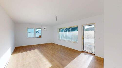 Wohnzimmer - 2 Zimmer Etagenwohnung zur Miete in Postbauer-Heng