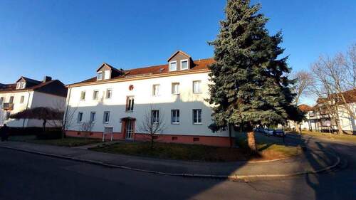 Außenansicht vorn - 2-Zimmer- Eigentumswohnung in Markkleeberg