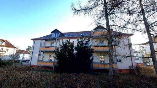 Außenansicht hinten - 2 Zimmer Etagenwohnung zum Kaufen in Markkleeberg