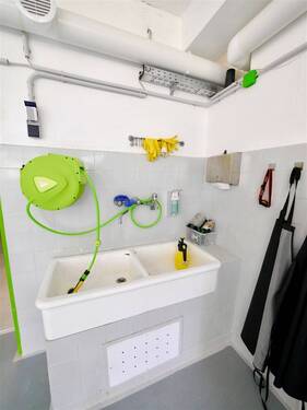 Waschplatz in Raum 3 - Gewerbeobjekt (Büro, Produktion, Verkauf) in Cadolzburg zur Miete