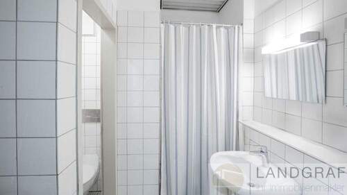 Bad mit separatem WC - 