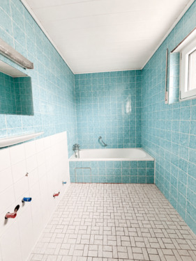 Badezimmer 1 OG.png - 