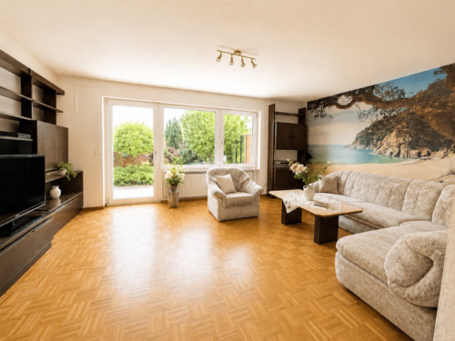 Wohnzimmer 1.png - 