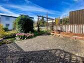 Terrasse mit Blick in den Garten - Reihenmittelhaus mit 94,00 m&sup2; in Bayreuth zum Kaufen