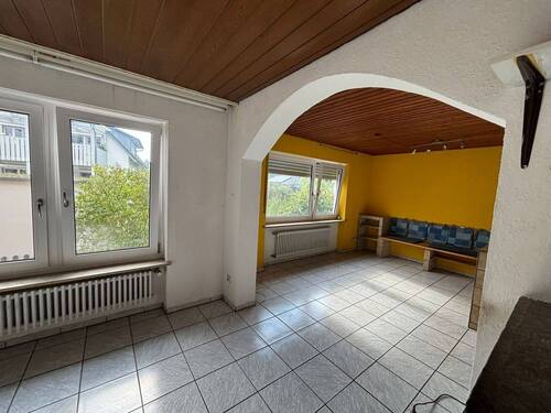 Blick ins Esszimmer - 
