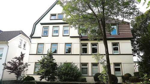 Hausfront - Wunderschöne Paxis in hervorragender Lage