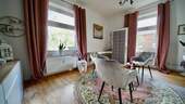 Besprechung - 