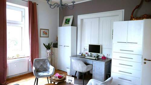 Besprechung - 