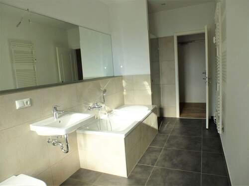 P1030123.JPG - Etagenwohnung mit 97,40 m² in Chemnitz zur Miete