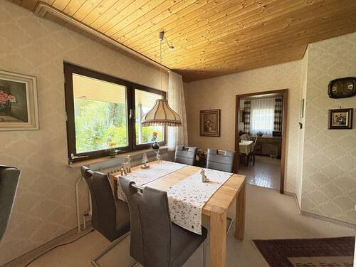 Essplatz EG - 5 Zimmer Mehrfamilienhaus, Wohnhaus in Altdorf