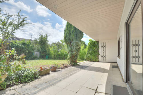 Terrasse mit Garten - Einfamilienhaus mit 144,10 m&sup2; in Schwaigern zum Kaufen