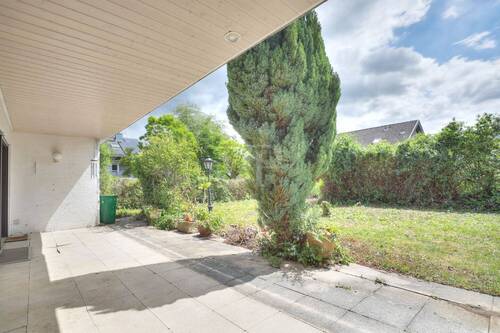 Terrasse mit Garten - 