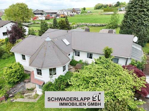 3e12b456-ff4b-48af-9499-8f5e879f1d9d - Bungalow mit großem Grundstück und viel Potenzial