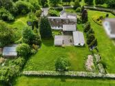 Blick auf das Wohnhaus und Grundstück - Einfamilienhaus mit 200,00 m&sup2; in Hillscheid zum Kaufen