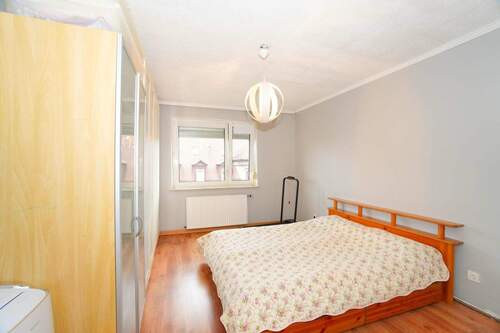 Schalfzimmer - 3 Zimmer Etagenwohnung zum Kaufen in Nürnberg