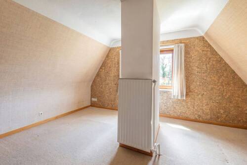 Zimmer im Spitzboden - 