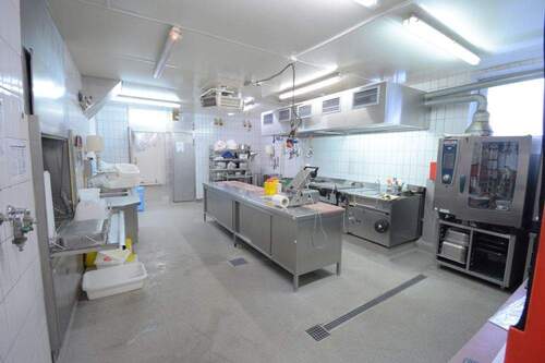 Gewerbeeinheit - Küche - 3 Zimmer Mehrfamilienhaus, Wohnhaus in Wesselburen