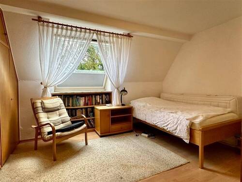 Schlafzimmer 2 (DG) - 