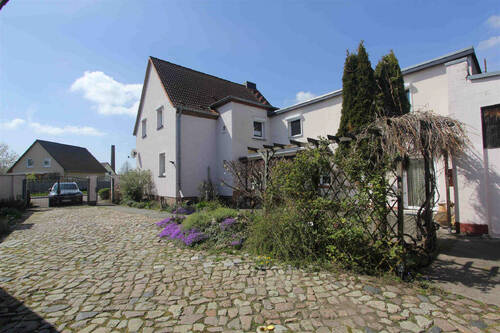 Außenansicht - Attraktives Einfamilienhaus in Dölbau
