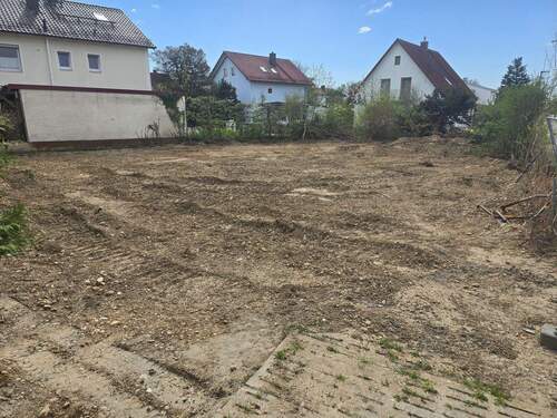20250417_150429.jpg - Ruhiges Baugrundstück für DHH - 159.000,00&nbsp;EUR Kaufpreis, ca.&nbsp; 0,00&nbsp;m&sup2;