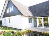 Ansicht Straße - 9 Zimmer Einfamilienhaus zum Kaufen in Stockelsdorf