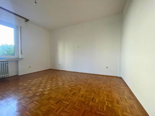 Schlafzimmer Erdgeschoss - Mehrfamilienhaus, Wohnhaus mit 134,00 m² in Balve zum Kaufen