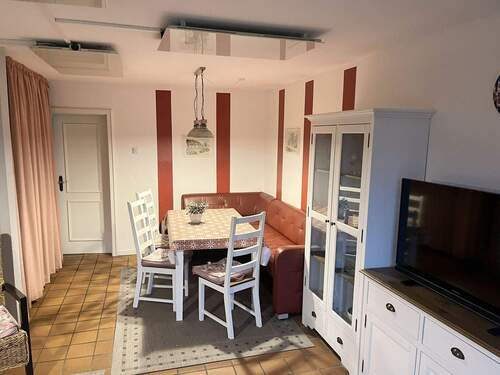 Nordstrand Essplatz Wohnraum.jpg - 3 Zimmer Ferienhaus in Nordstrand