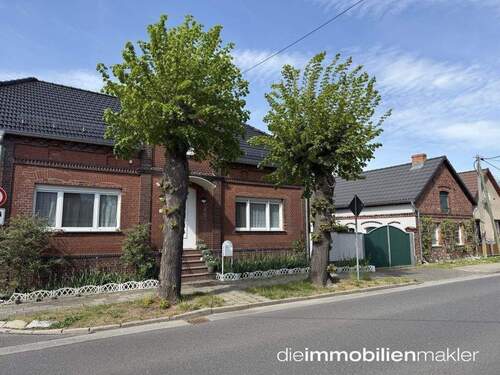 Ansicht - Mehrfamilienhaus, Wohnhaus mit 275,00 m² in Luckau zur Miete