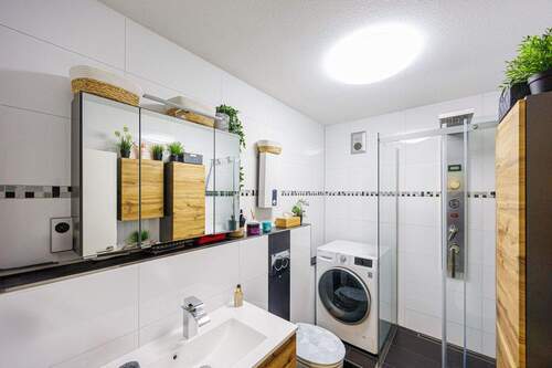 Bad - Etagenwohnung mit 57,00 m&sup2; in Tamm zum Kaufen