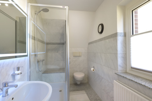Badeszimmer im OG - 