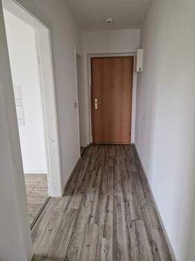 Flur - 2 Zimmer Etagenwohnung zur Miete in Magdeburg