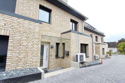 TITEL - 4 Zimmer Reihenmittelhaus zur Miete in Oststeinbek