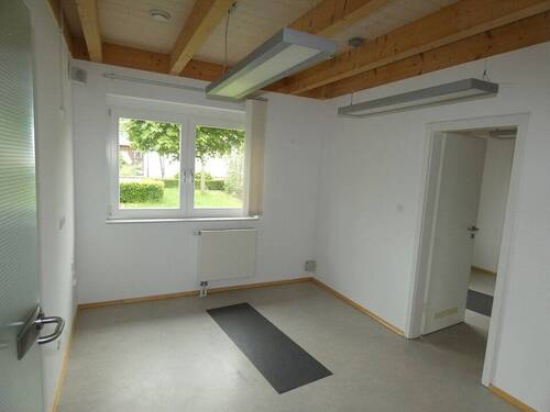 Behandlungsraum 1 - Moderne Büro- Praxisfläche ab sofort zu vermieten
