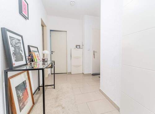 Flur - Etagenwohnung mit 73,00 m&sup2; in Bremen zum Kaufen