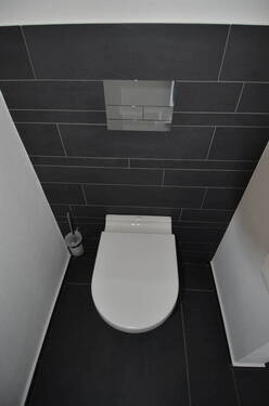 WC - Etagenwohnung mit 100,00 m&sup2; in Bad Honnef zur Miete