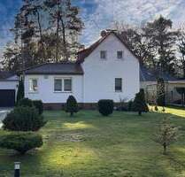 Charmantes Einfamilienhaus auf großzügigem Grundstück mit Doppelgarage & Pool - Zeuthen