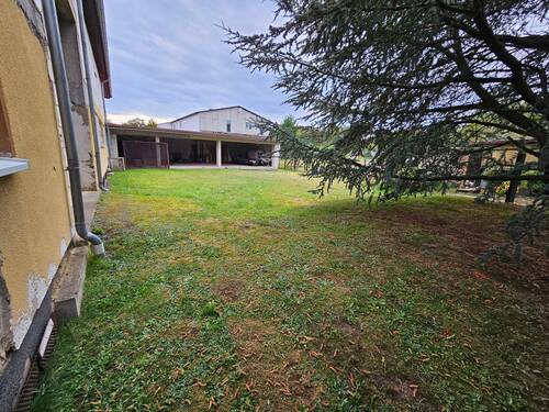 Garagen hinter der Halle.jpg - Halle in Großrosseln zum Kaufen