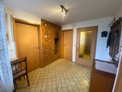 EG Diele - 8 Zimmer Mehrfamilienhaus, Wohnhaus in Deggenhausertal
