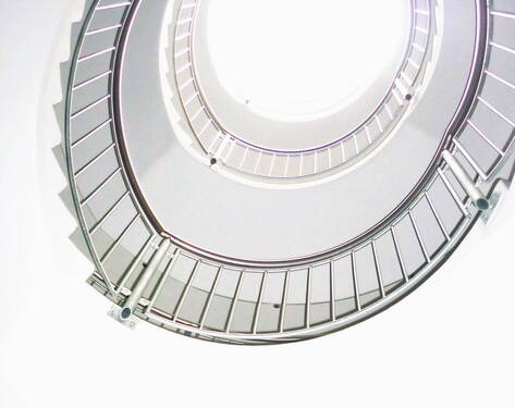 Trepp.hs.m.Glasdach - 3 Zimmer Etagenwohnung zur Miete in Nürnberg