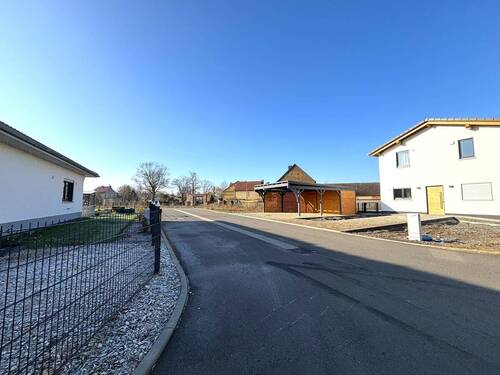 Straßenansicht - 