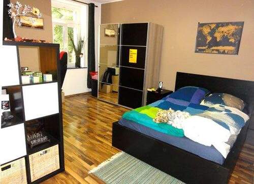Zimmer 1 - 