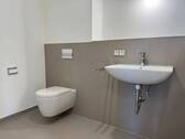 Badezimmer mit Badewanne - 