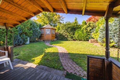 Blick von Hintertürterrasse - 