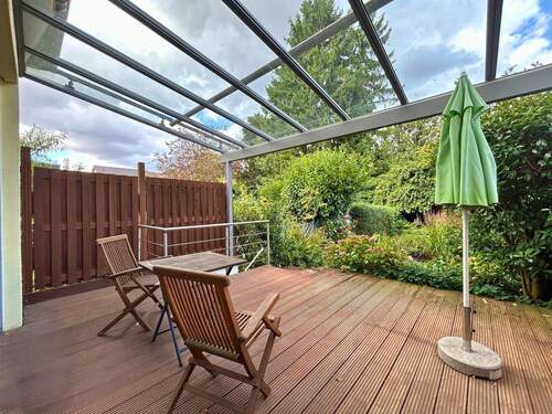 Terrasse mit Überdachung - 