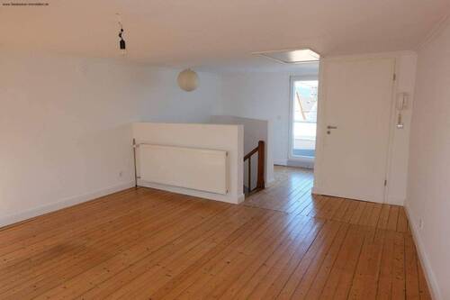 Schlafzimmer, DG mit Zugang Dachterrasse - 