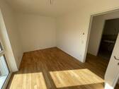 Arbeits- oder Kinderzimmer - 